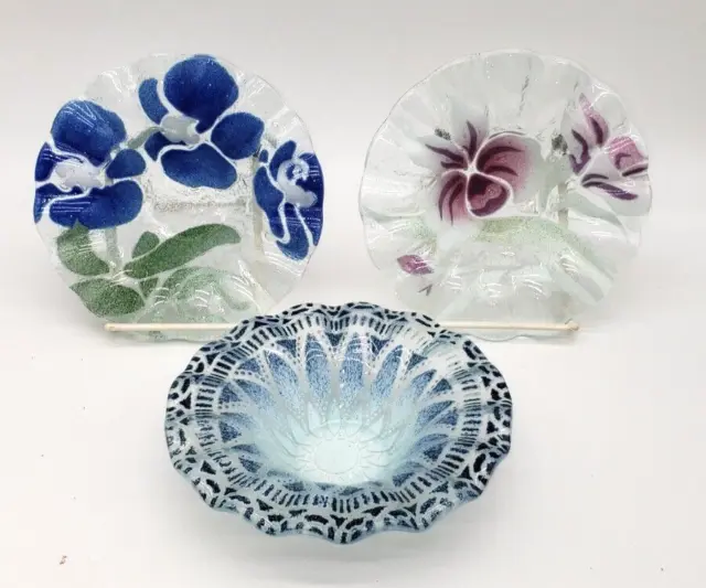3 Sydenstricker Fused Glass Bowls Signed Iris and Geometric Lace Patterns Lot Se
