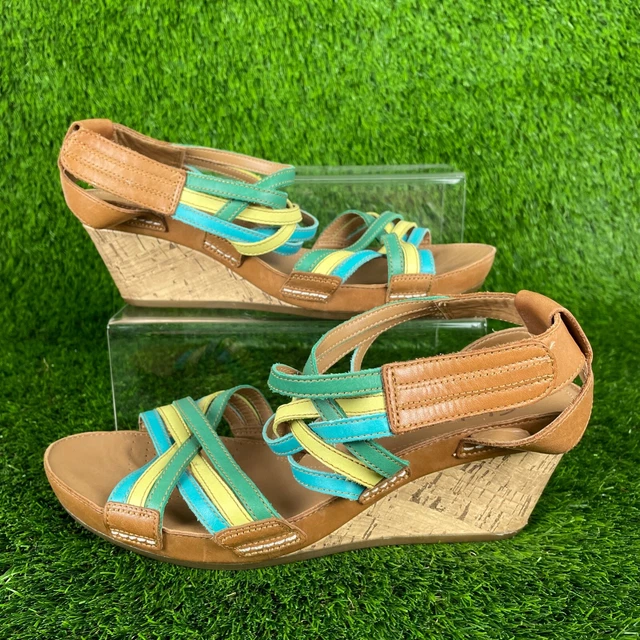 CLARKS WEDGE HEEL Sandals UK 7 D Womens Strappy Holiday Green
