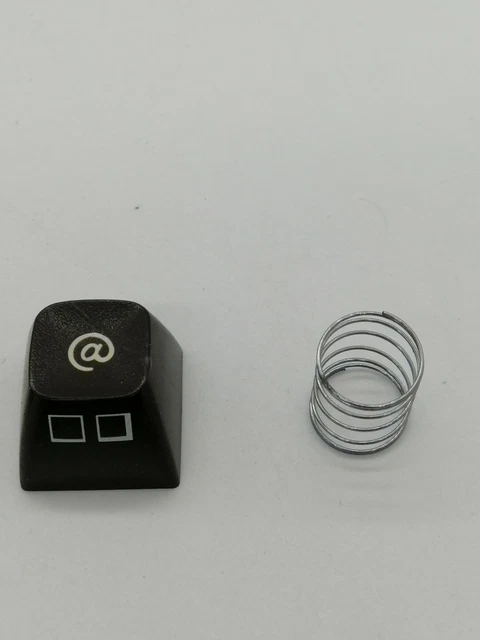 Pixelure Custodia Di Ricarica Per AiPods 3 – 680mAh, Wireless + Cavo, Pulsante Sincronizzazione, Solo Custodia