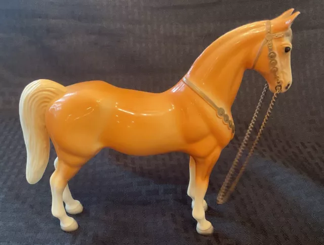 Vintage Breyer Horse Western Palomino Glossy w/Chain #57