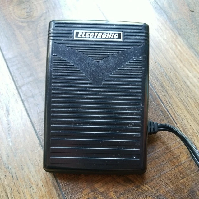 MATSUSHITA MODEL 3C135B Electronic Sewing Machine Foot Pedal Speed