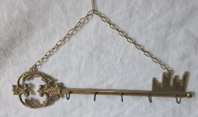 Pendentif Ancien En Forme De Clé - Plaqué Argent Avec Pierre Orange - Occasion