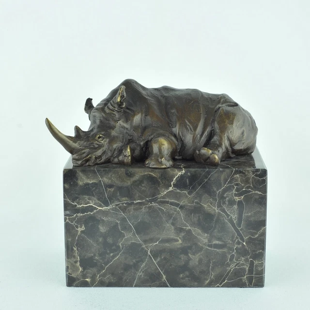 Estatua Rinoceronte Fauna Art Deco Estilo Art Nouveau Estilo Bronce sólido Firma