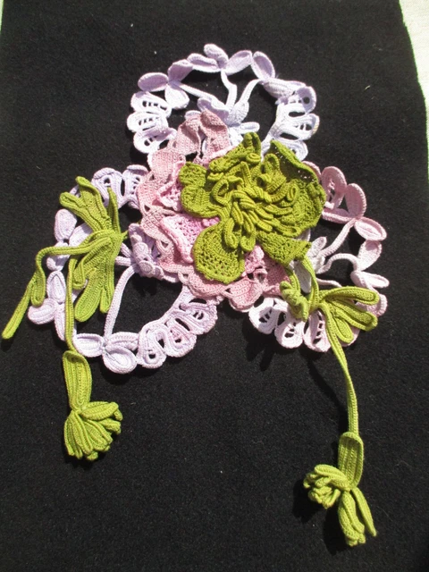 Ensemble de 8 motifs dentelle main Irlande anciens 1900 teints en 1980