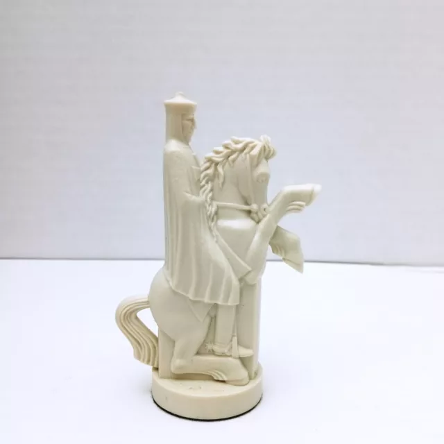 Peter Ganine Conqueror Medieval  Sculpted Knight Chess Piece White Vintage 1962