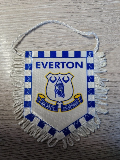 Fanion / Pennant FC MELUN - Club Français - Nouveau