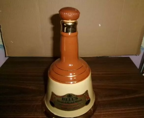 Vintage 1970's Bell's Blended Scotch Bell Decanter (WADE) 750ml. ~ No Contents