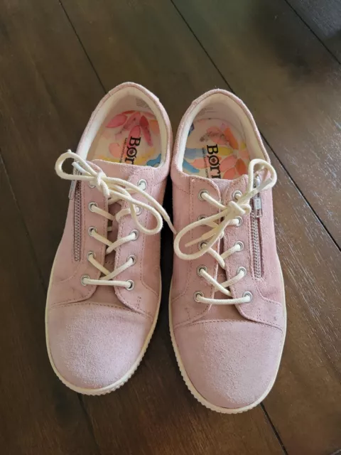 Born women's size 8.5 M pink suede lace up sneakers Shoes