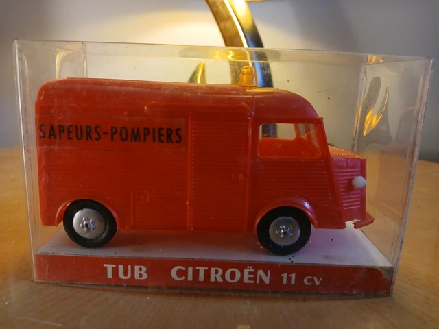 Vintage Car Tub Citroën Type H 1200 KG Renault Minialuxe