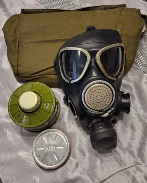 GP 7 - PMK 2 Russian Soviet Military Gas Mask - full set - SIZE 1 SMALL!