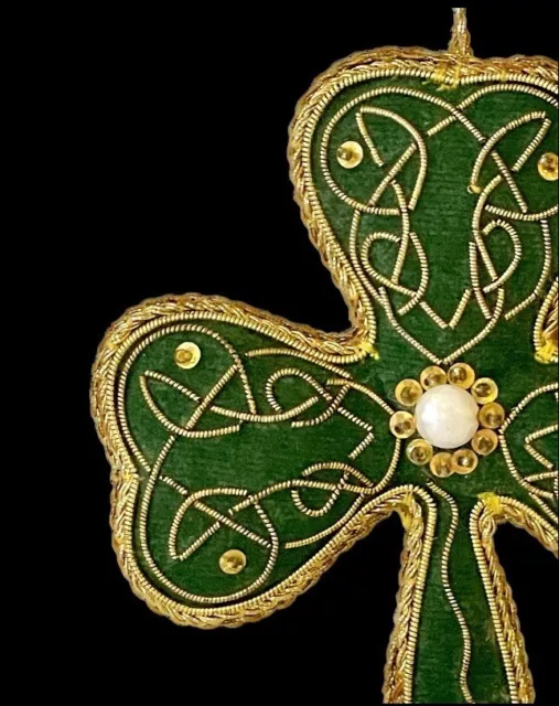 🍀IRISH SHAMROCK ZARDOZI Ornament Handmade India Gold Braid Stunning St Patrick
