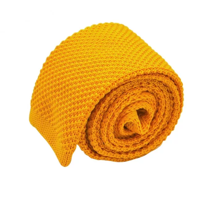 Ecravate, Cravate tricot pour homme. Jaune Safran uni. Slim et bout carré.