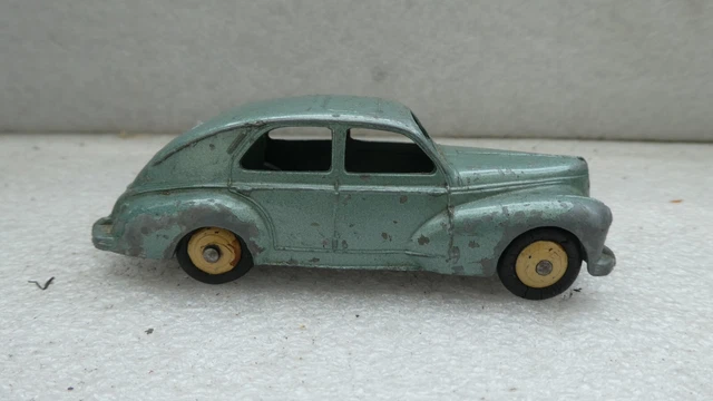 Dinky Toys France Ref 24R Peugeot 203 Vert Metalise Bon Etat D Origine