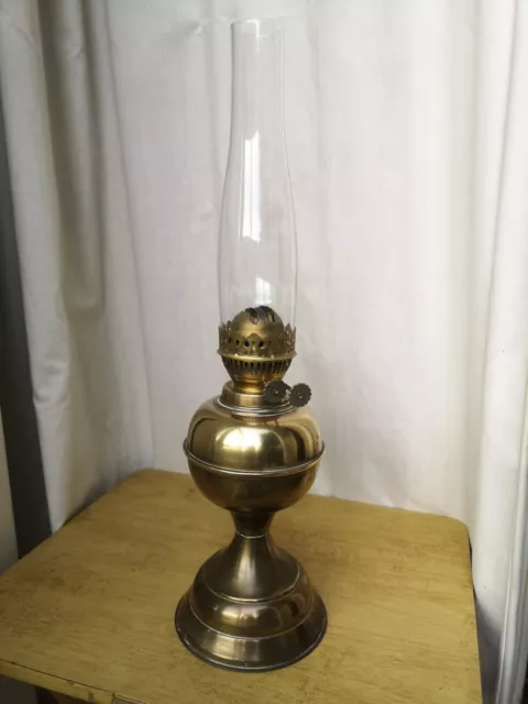 Vintage Brass Oil Lamp With Twin Burner Glass Chimney   Working