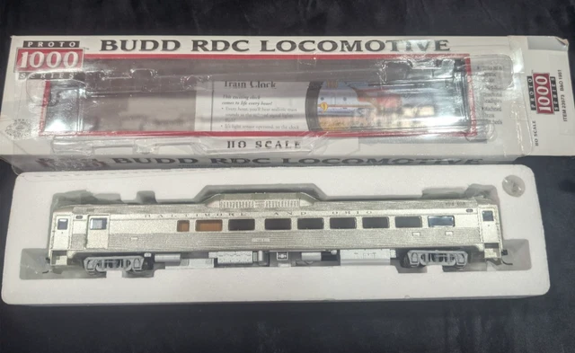 WALTHERS PROTO 1000 Series Budd RDC-1 Locomotive HO Scale CNW