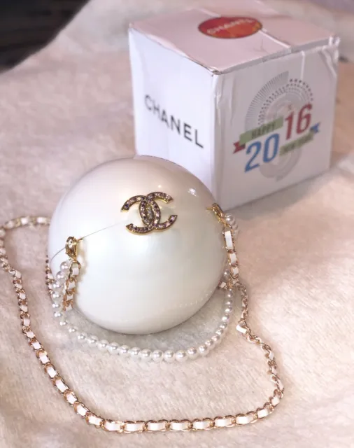 Chanel Pearl Minaudiere Pearl Bag Clutch Vip Gift Dubai Dsf 2016 Runaway  Eur 580,00 - Picclick Fr