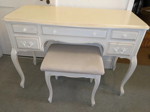 LAURA ASHLEY PROVENCALE Ivory Dressing Table Stool Set 205.00