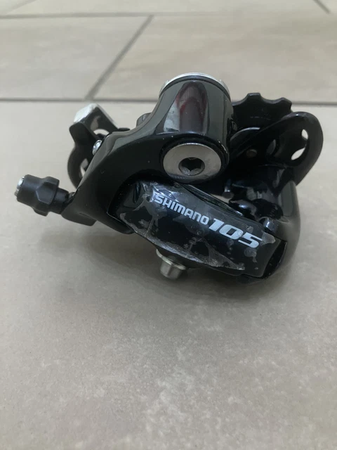 DÉRAILLEUR ARRIÈRE CAGE COURTE SHIMANO NOIR 105 RD 5501