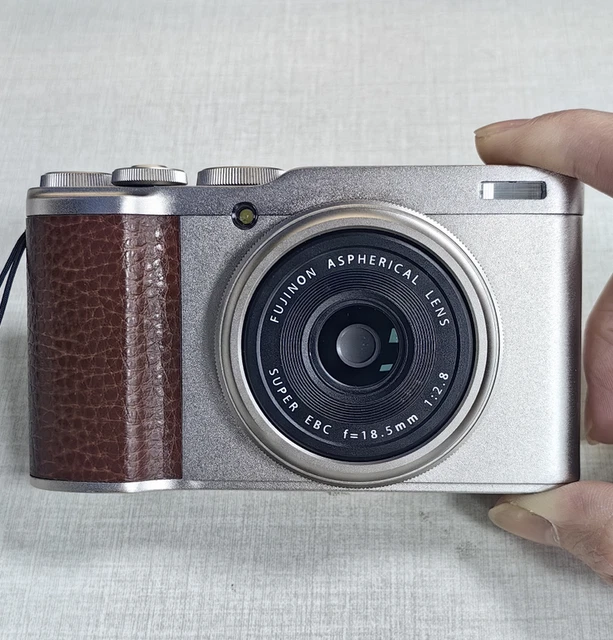 フジフィルム ファインピクス X100 23㎜ F=1:2 ASPH Digital Cameras, Cameras & Photo - PicClick CA