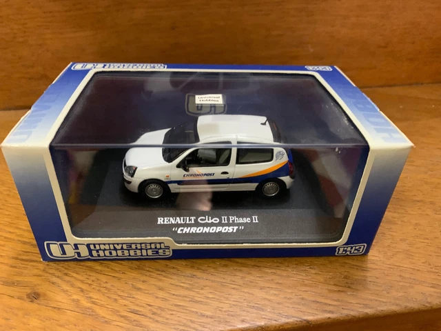 UH Universal Hobbies Renault CLIO 2 phase 2 Chronopost  3 portes  en boite