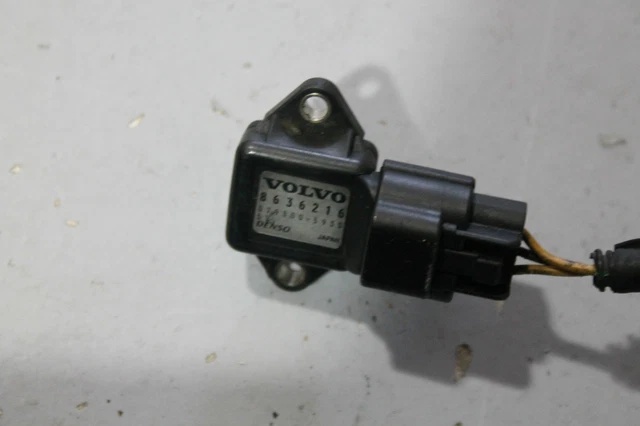 #010 Volvo S80 2.4 D5 Pressure Sensor P/N 8636216 3