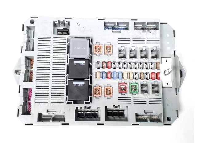 JAGUAR XF 2010 Boot Fuse Box 9X2314D628Ac 39.00 PicClick UK