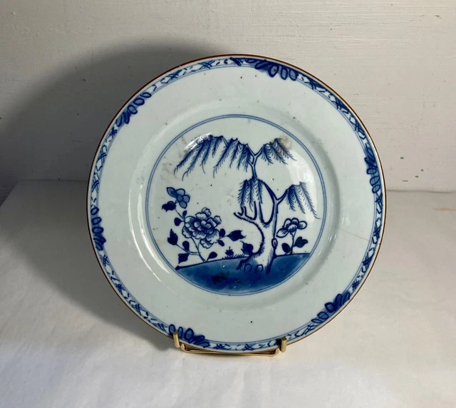 Compagnie des Indes. Belle assiette en porcelaine blanc, bleu, Chine. 18E
