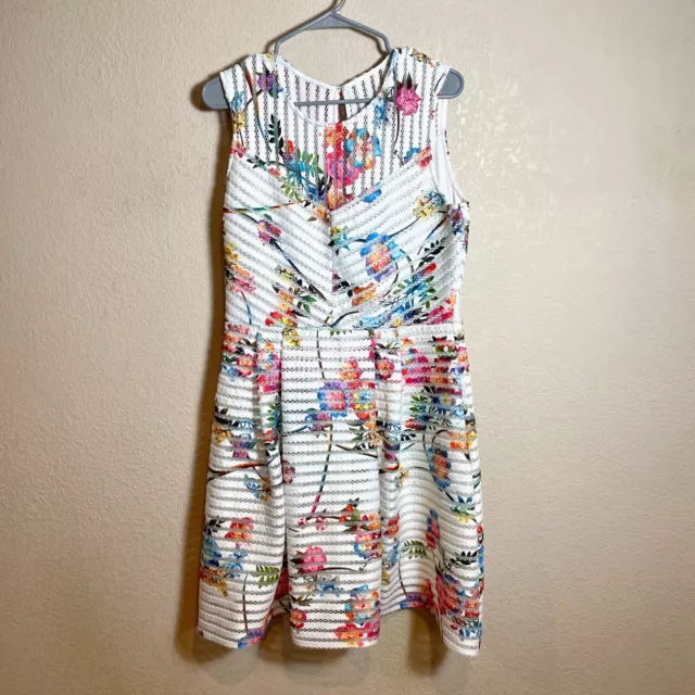 Gabby Skye Fit & Flare Mini Dress Womens Size 12 White Floral Sleeveless Pleated