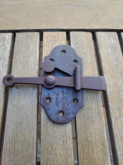 Ancien très gros verrou en fer pour porte, serrure ferrure heurtoir
