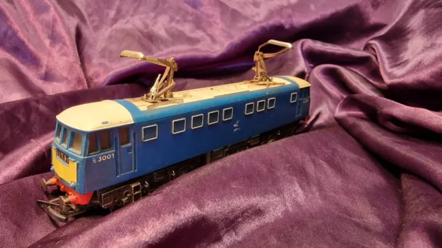 Rare TRIANG HORNBY R753 BR BLUE WHITE CLASS 81 ELECTRIC LOCOMOTIVE E3001 Vintage