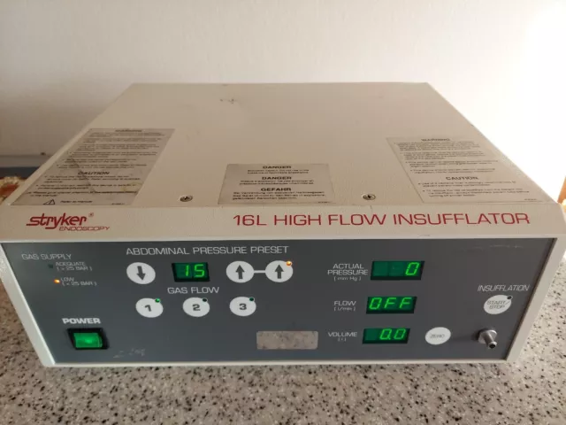 Stryker 620-030-300 16L High Flow Insufflator (unit only) powers on/untested