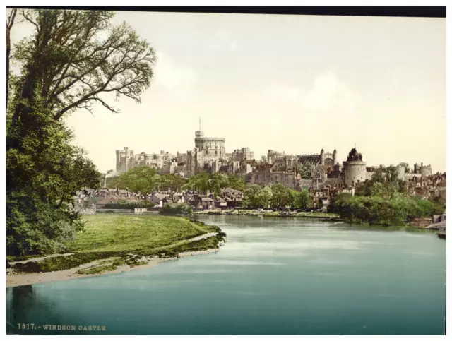 England, London & Suburbs, Windsor, View of the Castle from the River Vintage ph