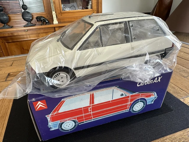 Voiture Miniature Citroën AX Mont Blanc - Blanche, état Impeccable V