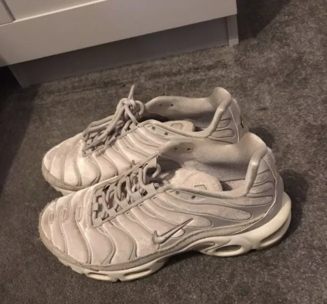Air max deals tn suede