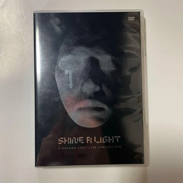 G-DRAGON FIRST LIVE CONCERT SHINE A LIGHT JAPAN DVD + Booklet +