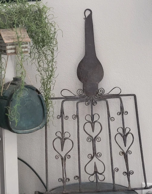 ♡ Beautiful Early Antique Unique RARE Large Hand Forged Heart Gridiron Trivet