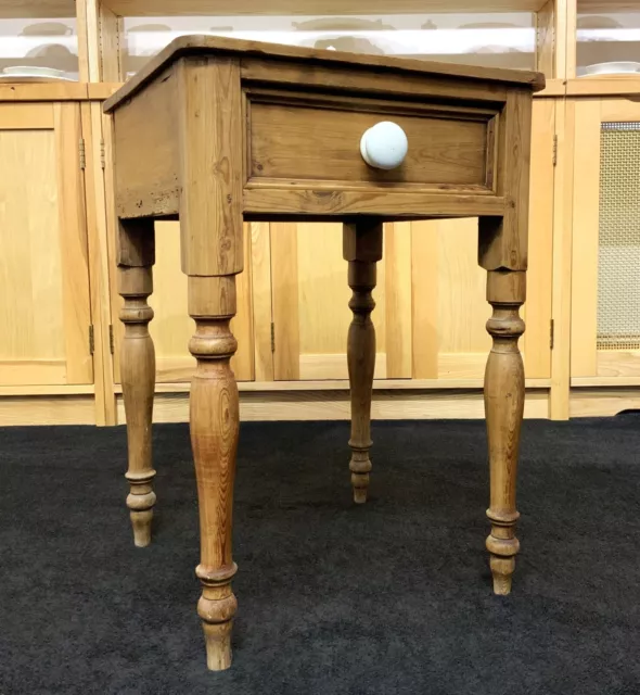 A Good Late 19Th-Century Victorian Waxed Pine Kitchen Pantry Hall Table