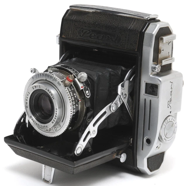 Konishiroku Pearl folding camera 4,5 x 6cm on 120 film w. Hexar 4,5/75mm full w