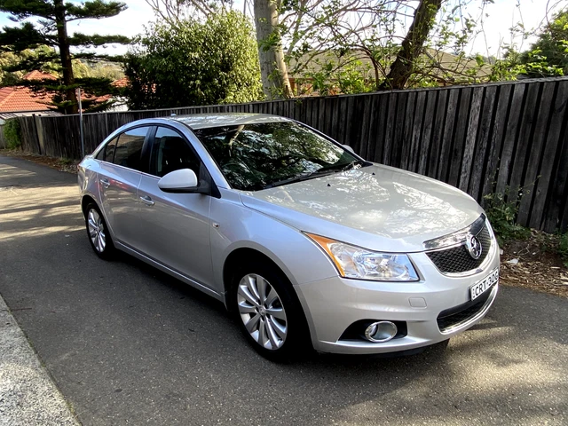 2011 Holden Cruze CDX Series II - Automatic - VERY low miles
