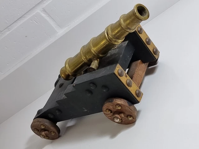 A Quality Vintage Model Brass And Wood Early 19th Century Cannon?