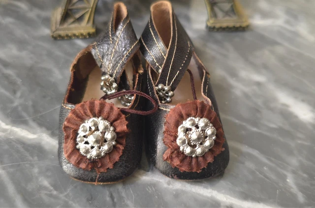 poupée ancienne chaussures Jumeau Steiner Schmitt