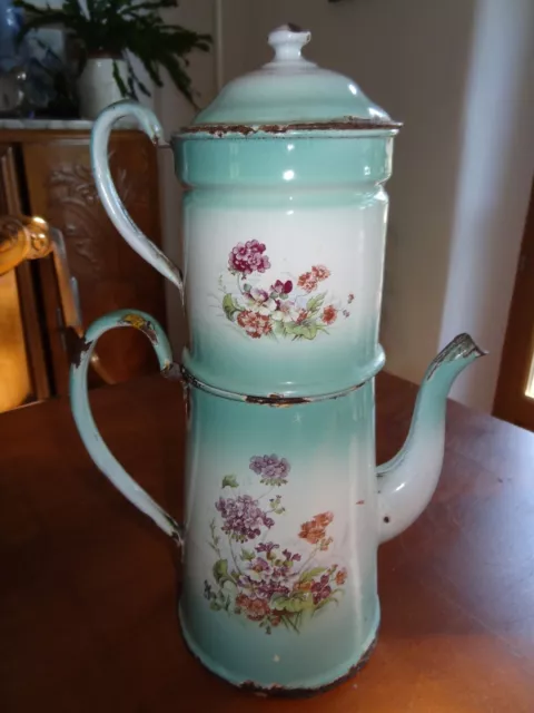 ancienne cafetière émaillée 1900 pour déco