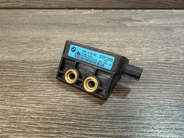 thumbnail image 2 of BMW Rotation Rate Sensor (Yaw Sensor) – NEW OEM Part # 34526754289 / 6754289 2 of 5