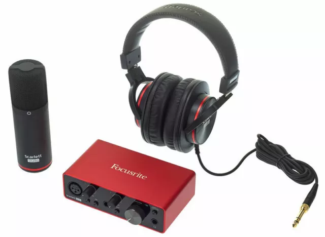 Focusrite Scarlett Solo Studio 3rd Gen. Kit Avec Carte Son Micro Et Bonnet 2