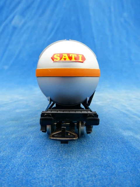 SMCF HO WAGON CITERNE SNCF A BOGGIES ESSO ARGENT EN METAL AVEC