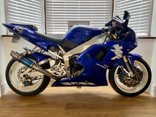 EARLY SERIAL NUMBER June 1998 YAMAHA YZF R1 4XV 1000cc Supersport
