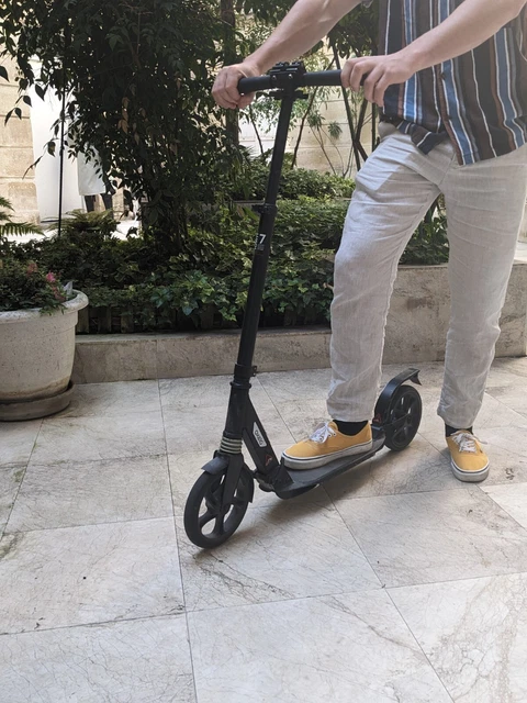 Trottinette Yedoo City, très bon état (Gebraucht) in St. Ursen für CHF