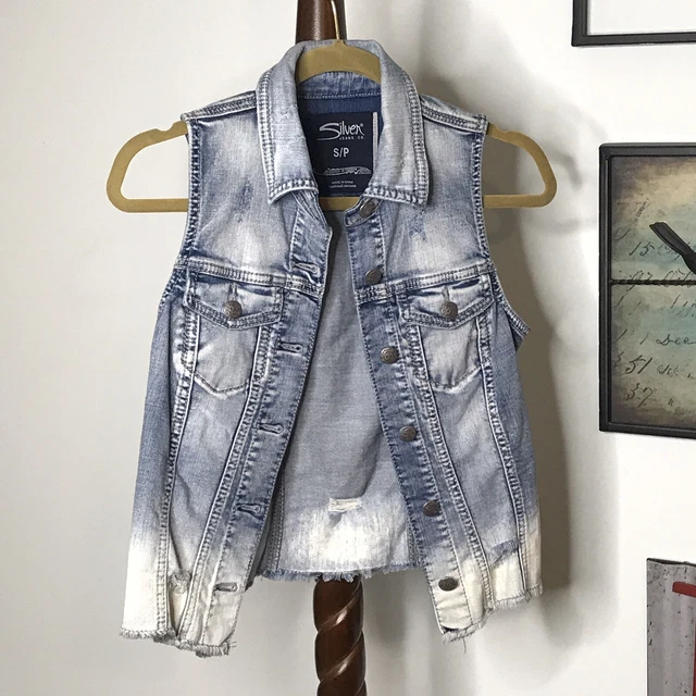 Silver Jeans Co Women's S/P Jean Vest Light Wash Distressed Pockets Sleeveless