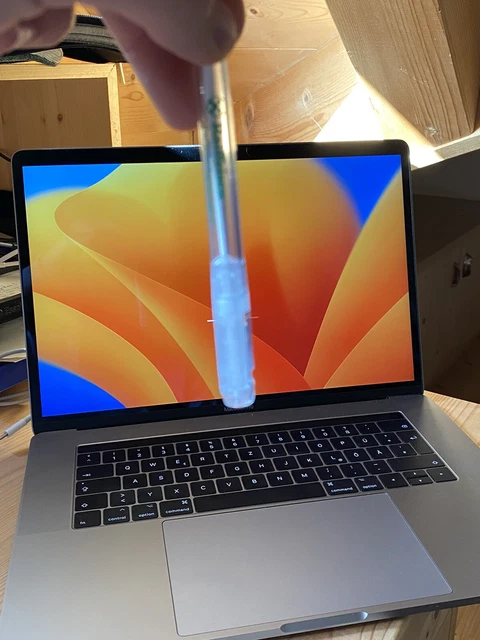 Apple Macbook Pro 15” 2017 / 16 GB RAM, 500 GB SSD Speicher, Intel Core i7