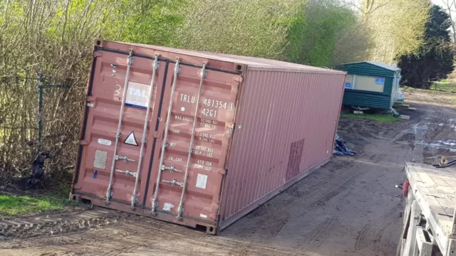 40ft Used Shipping Containers - High Cubes - Wind and Watertight - Reading